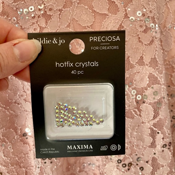Goldie and Joe Accessories - Goldie & Jo Hotfix Crystals 40 piece